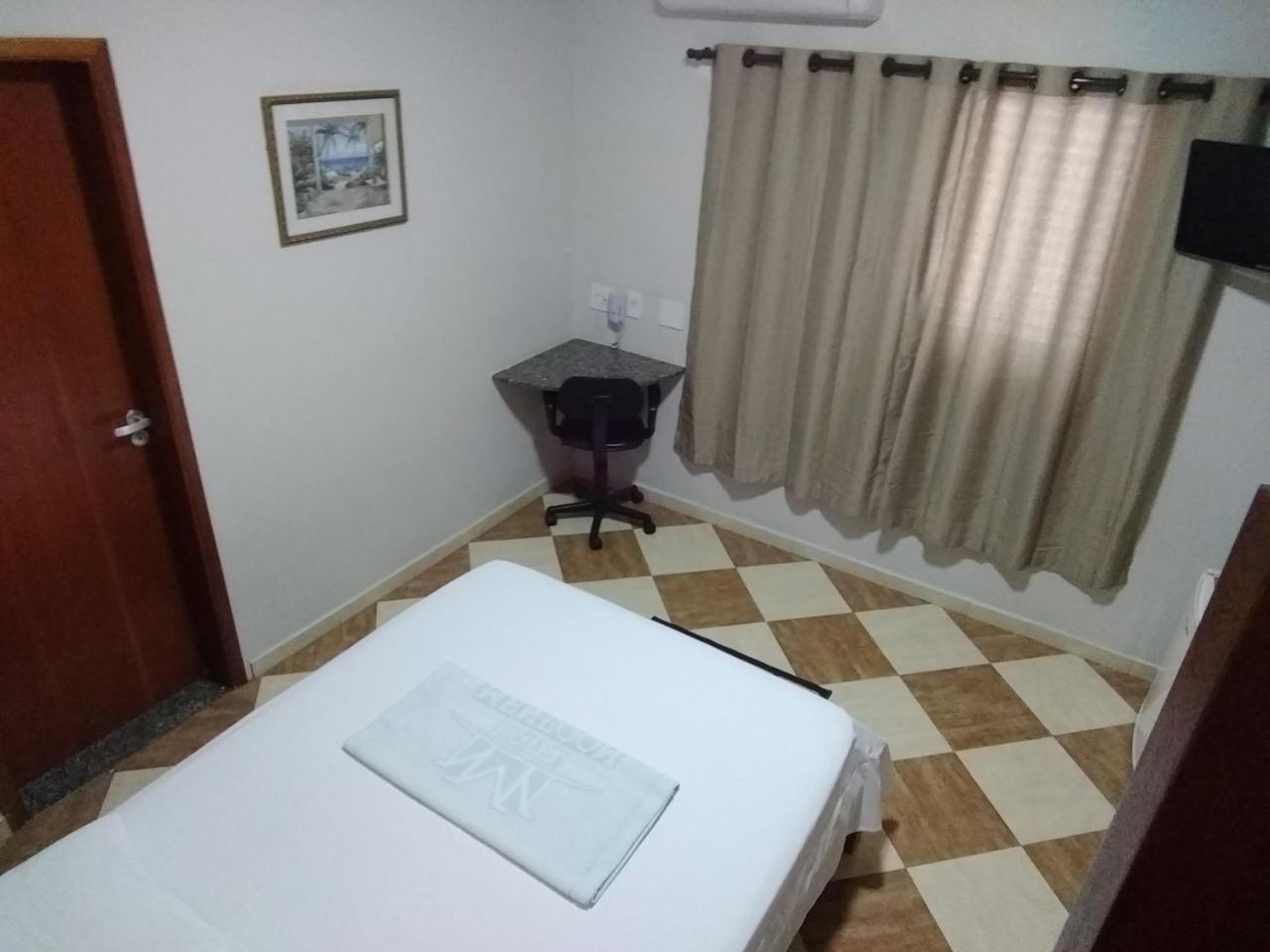 Hotel Menegon Sumaré Екстериор снимка